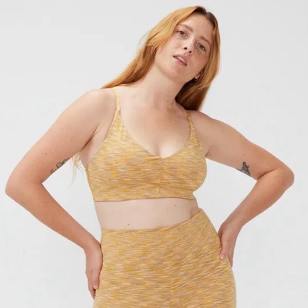 Outdoor Voices Flow Bralette in Sunset, Size L
